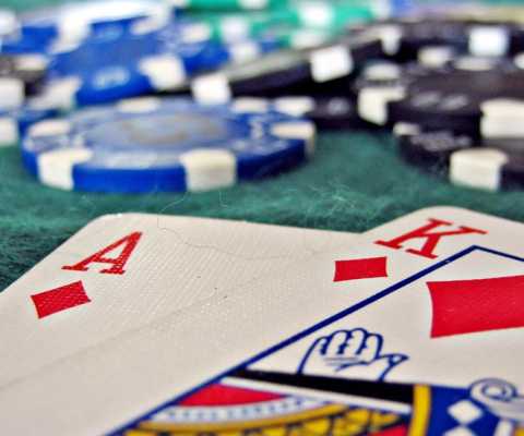 How Card Counting in Blackjack Helps to Beat the Casino