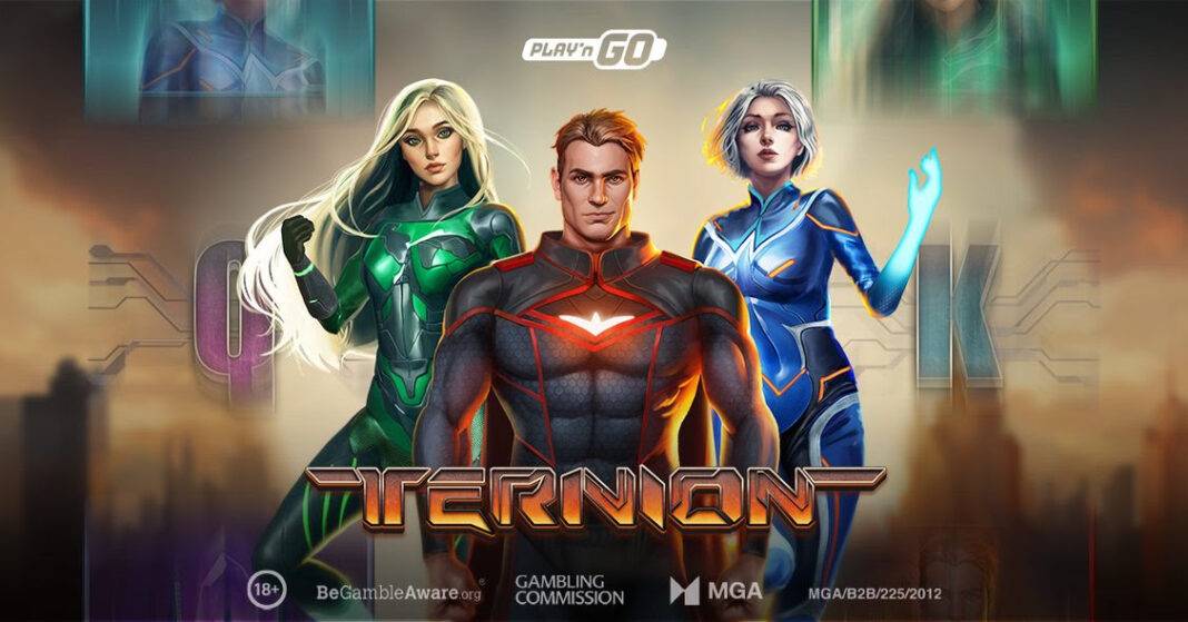 Ternion slot