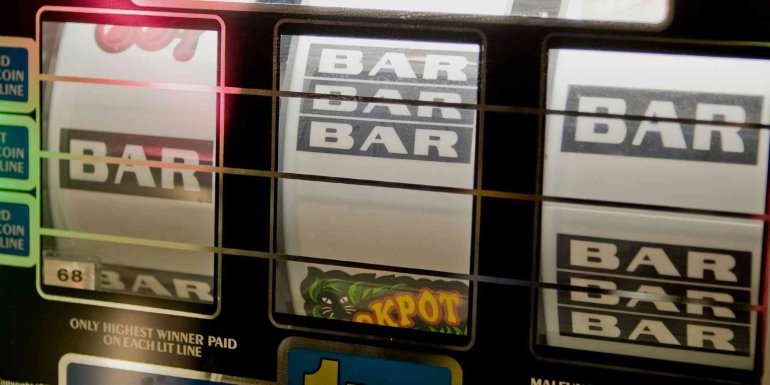 BAR symbol in slot machines